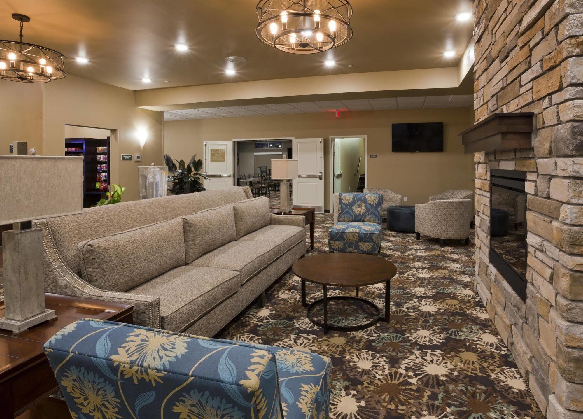 Grandstay Hotel & Suites Valley City 外观 照片