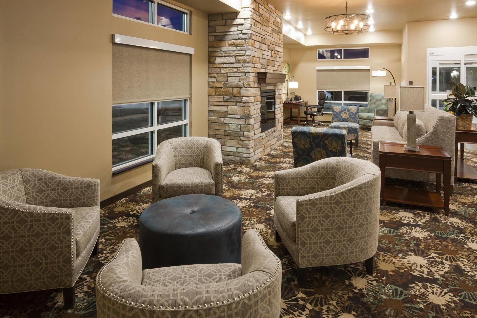 Grandstay Hotel & Suites Valley City 外观 照片