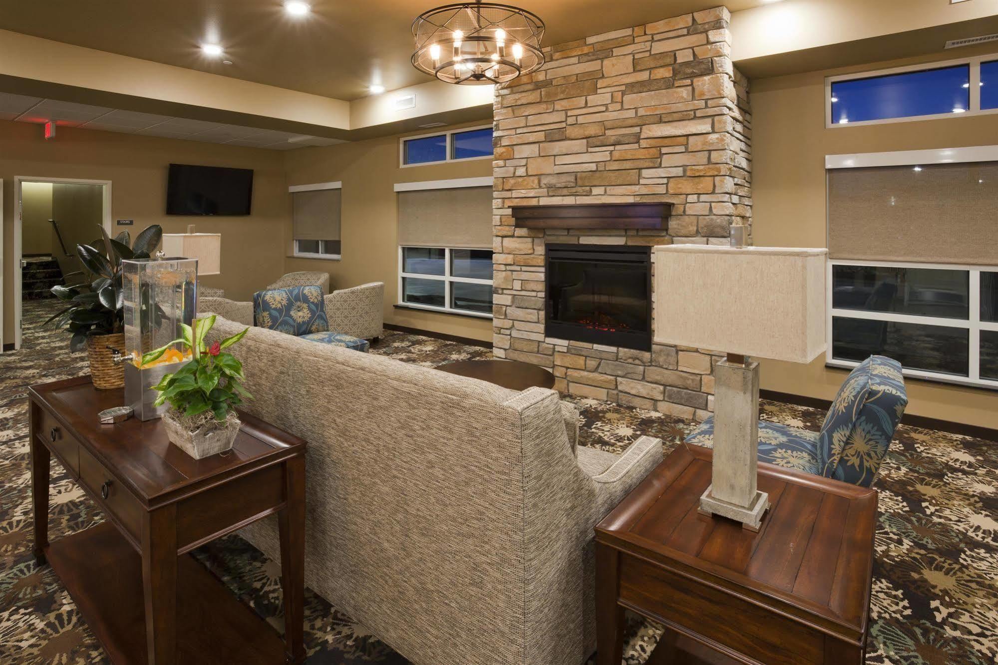Grandstay Hotel & Suites Valley City 外观 照片