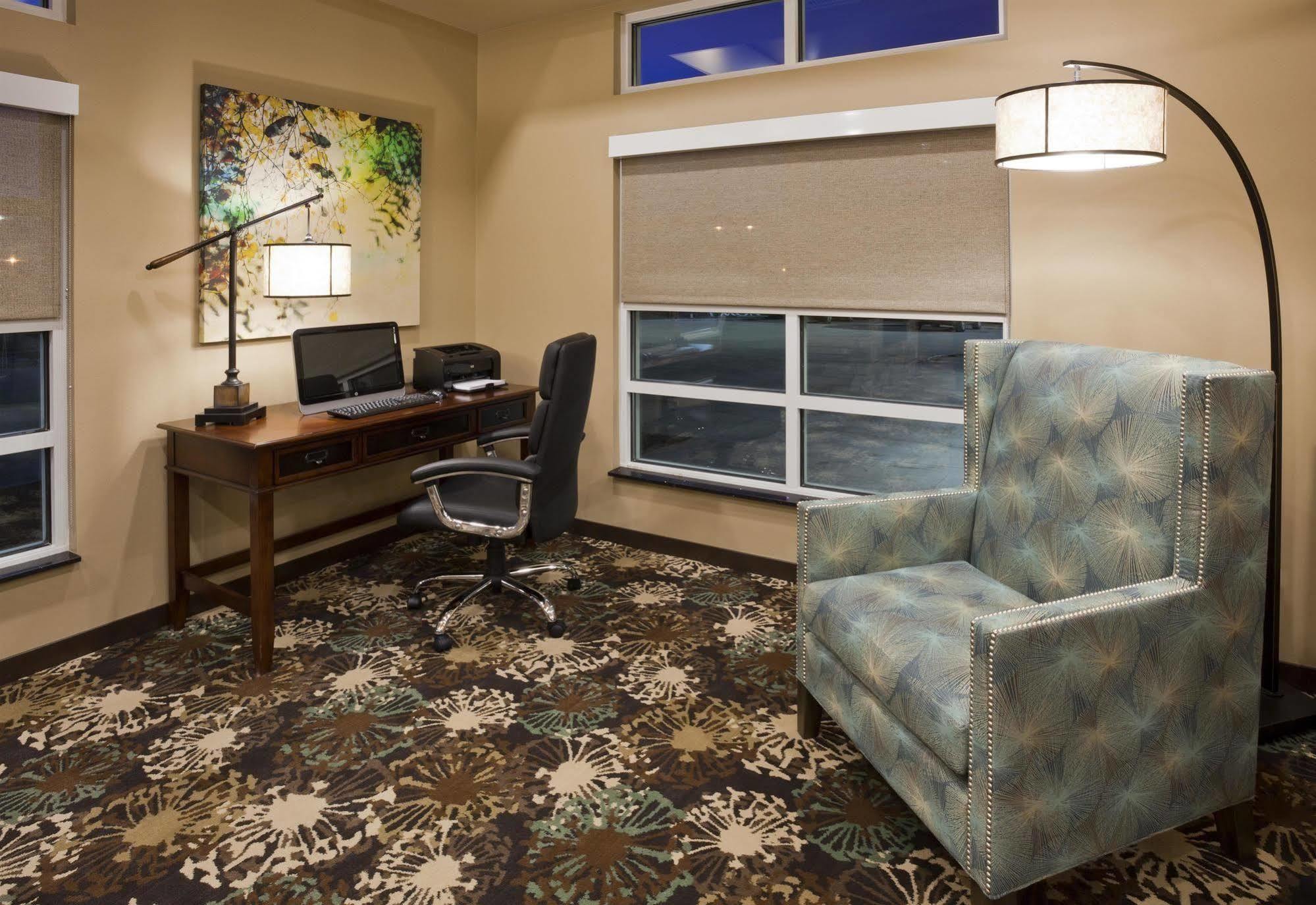 Grandstay Hotel & Suites Valley City 外观 照片