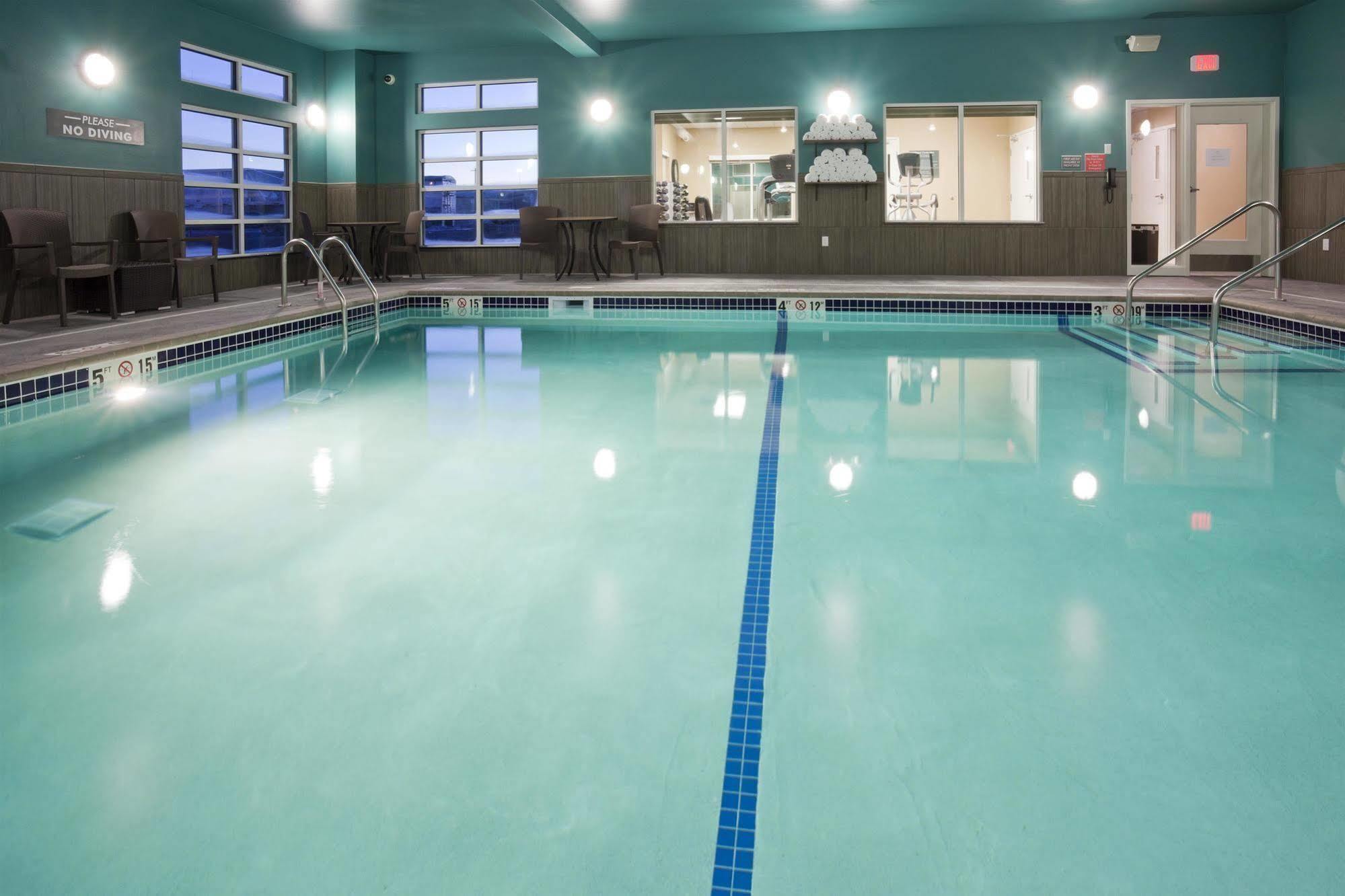 Grandstay Hotel & Suites Valley City 外观 照片