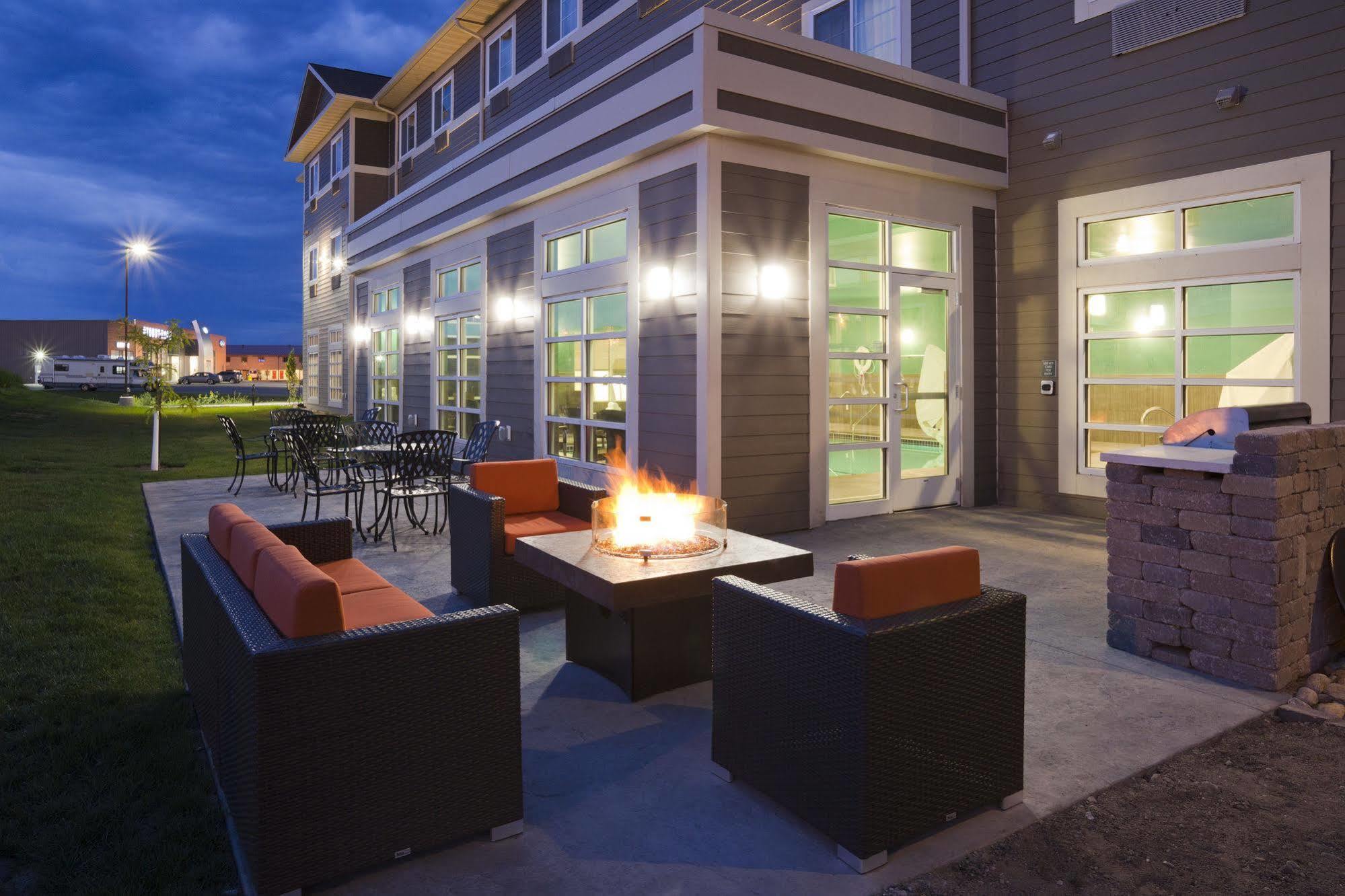 Grandstay Hotel & Suites Valley City 外观 照片