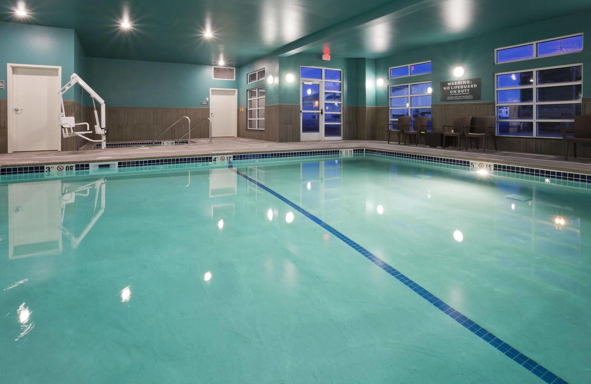 Grandstay Hotel & Suites Valley City 外观 照片