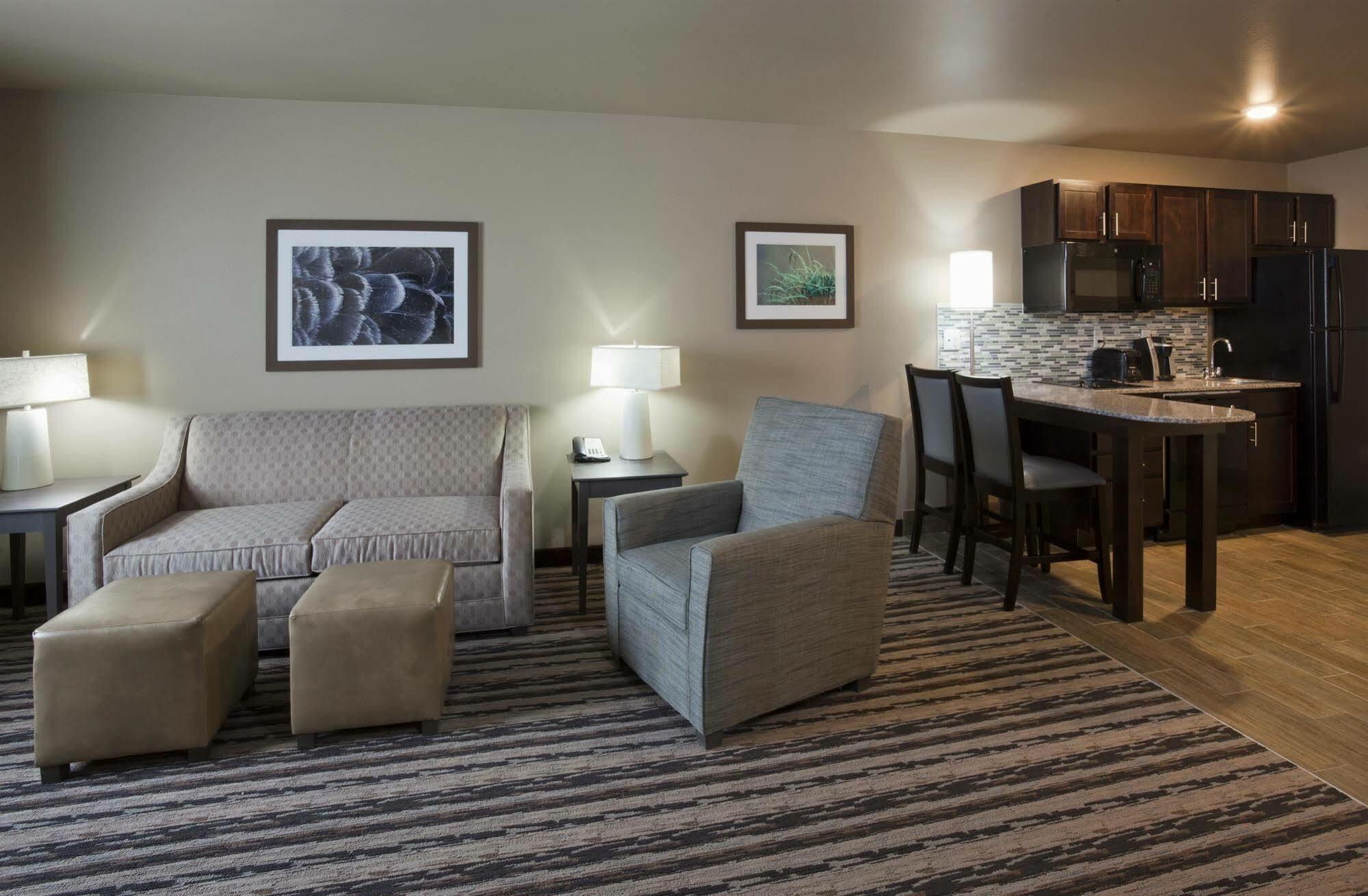 Grandstay Hotel & Suites Valley City 外观 照片
